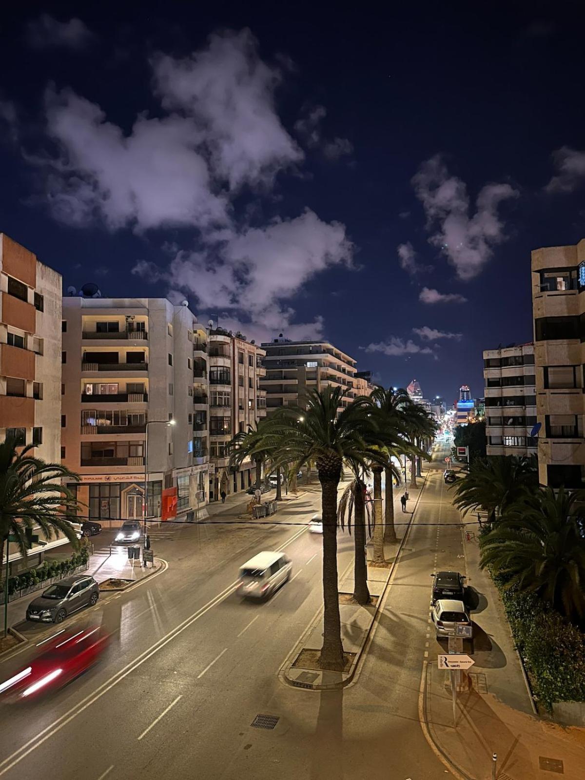 Luxurious With View Gym Parking And Keyless Access Apartment